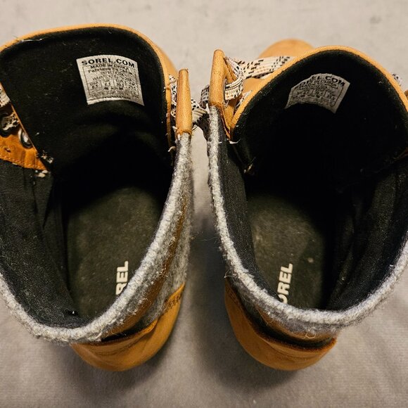 SOREL Joan of Arctic - Lexie Wedge Boots - Size 8.5 - Camel Felt - Picture 12 of 13